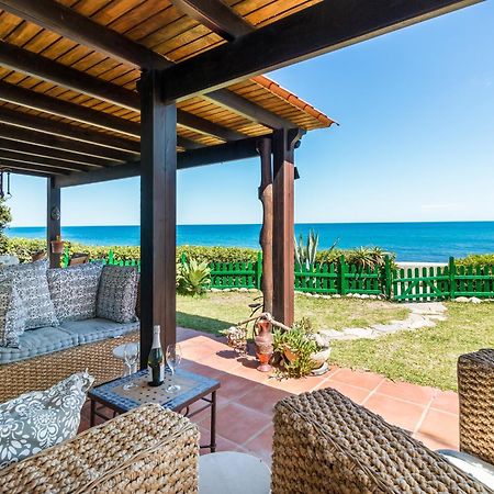 Beach Villa Dorada エステポナ エクステリア 写真