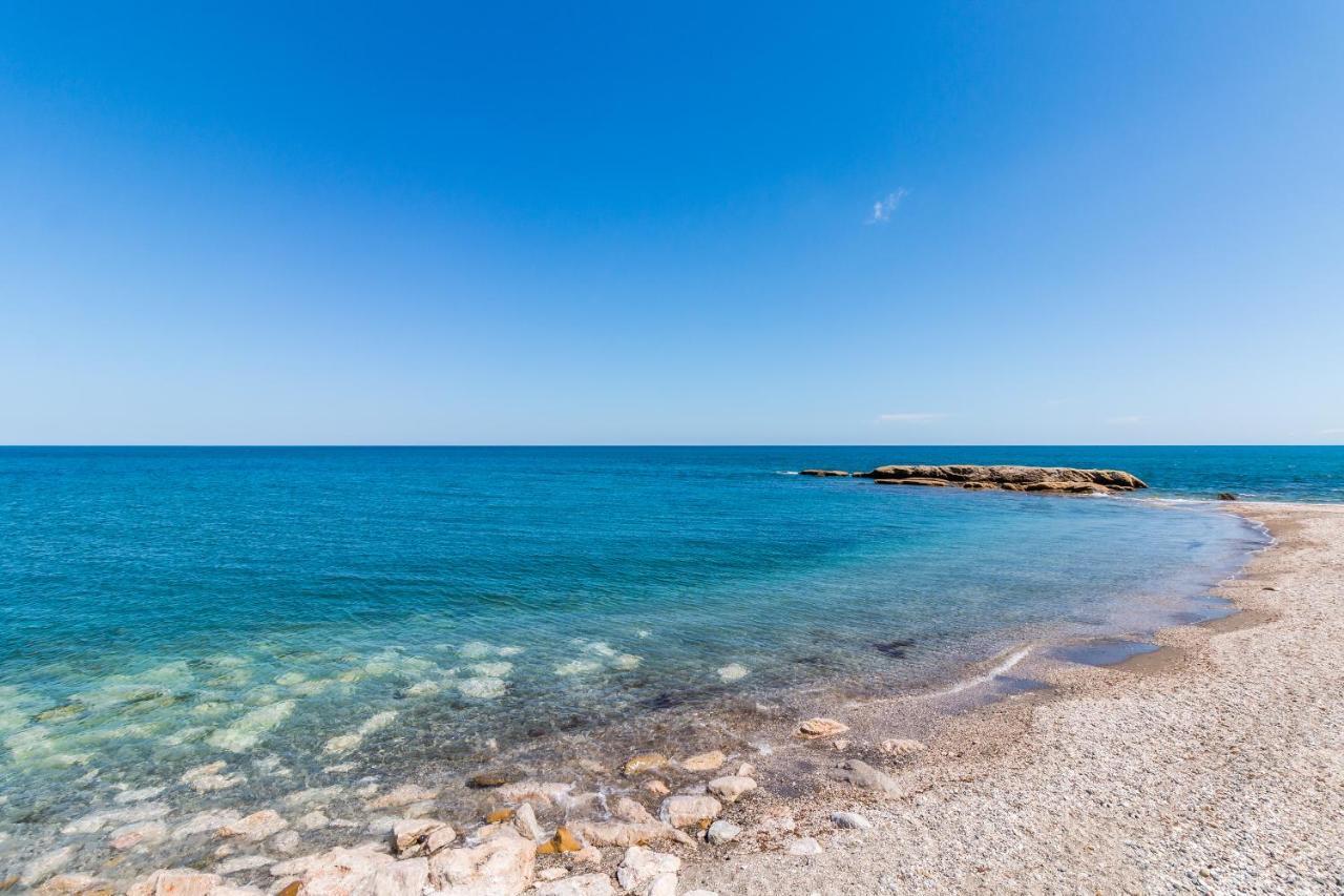 Beach Villa Dorada エステポナ エクステリア 写真