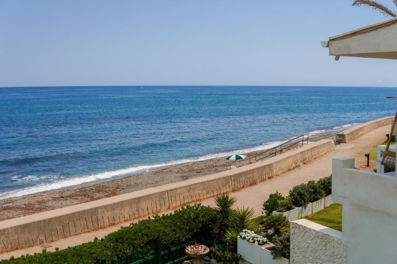 Beach Villa Dorada エステポナ エクステリア 写真