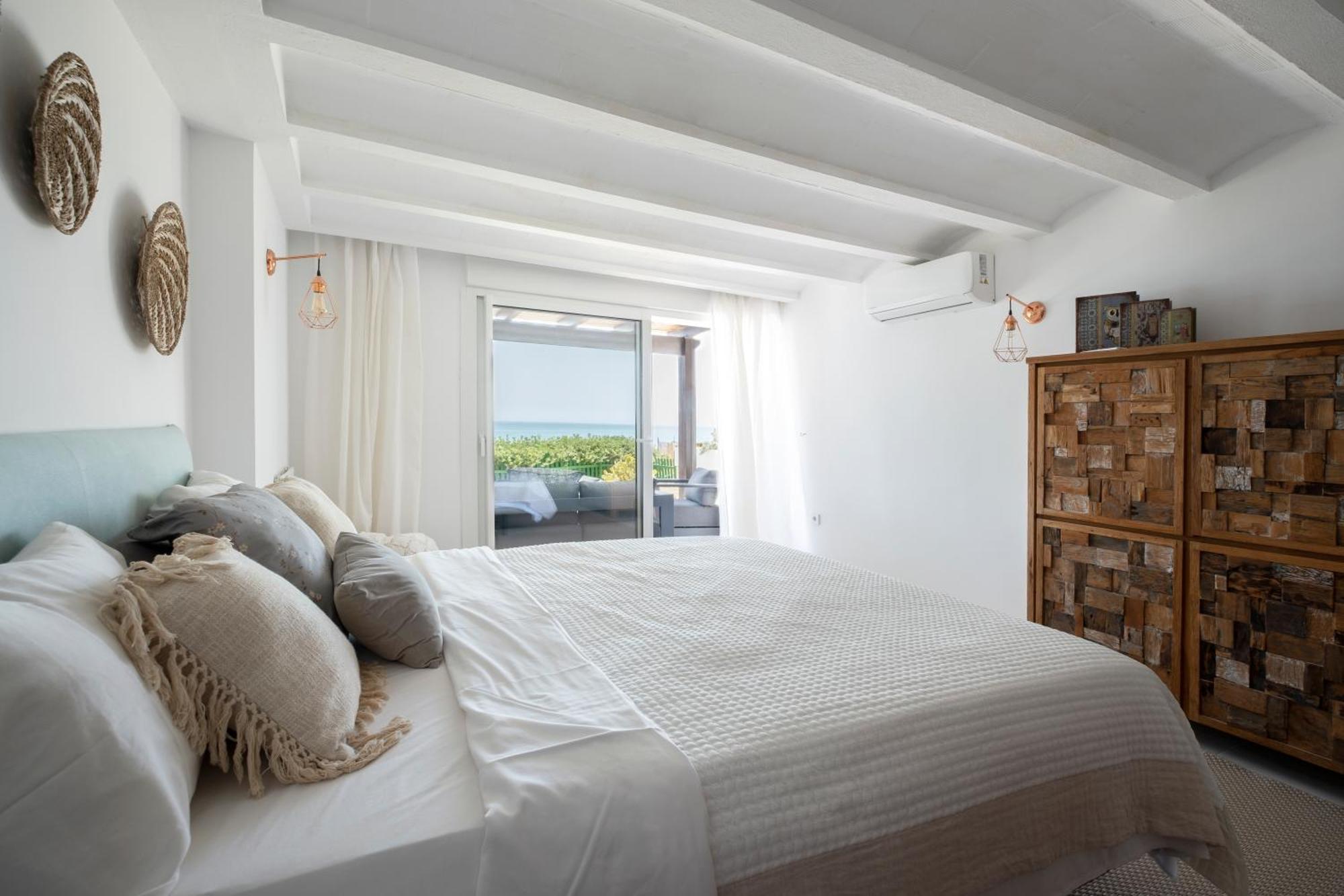 Beach Villa Dorada エステポナ エクステリア 写真